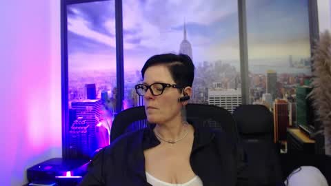Snapshot of mollysun chatting on 02.27.25 MollySun Nina Randmann online show from 02.27.25