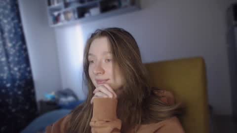 Snapshot of mollytucker chatting on 01.12.25 mollytucker online show from 01.12.25