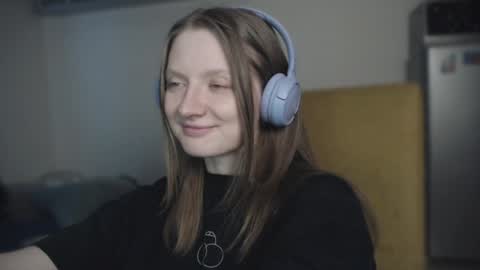 Snapshot of mollytucker chatting on 01.18.25 mollytucker online show from 01.18.25