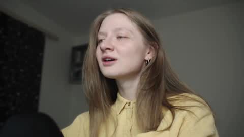 Snapshot of mollytucker chatting on 01.26.25 mollytucker online show from 01.26.25