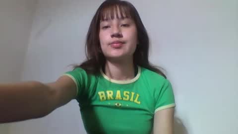 Snapshot of mollywalter chatting on 02.08.25 mollywalter online show from 02.08.25