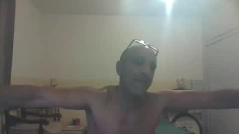 Snapshot of moment71200 chatting on 01.03.25 moment71200 online show from 01.03.25