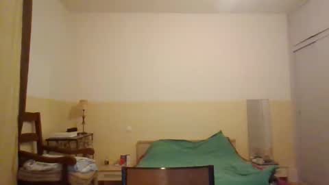 Snapshot of moment71200 chatting on 11.13.25 moment71200 online show from 11.13.25