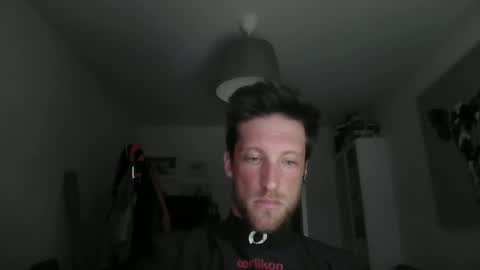 Snapshot of moms_little_monster chatting on 12.11.24 moms_little_monster online show from 12.11.24