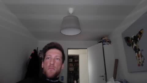 Snapshot of moms_little_monster chatting on 01.10.25 moms_little_monster online show from 01.10.25