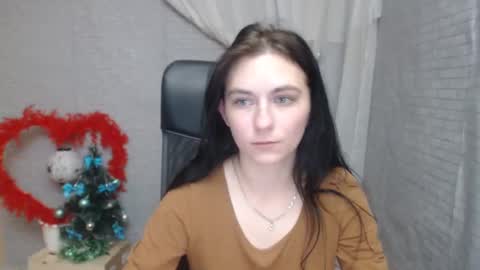 Snapshot of monakali chatting on 12.16.24 monakali online show from 12.16.24