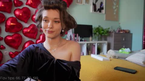 Snapshot of moni_carroll chatting on 03.02.25 Monia Help me get 20000 subscribers online show from 03.02.25