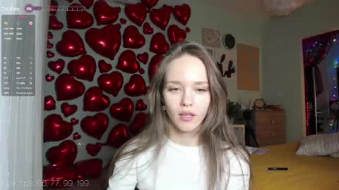 Snapshot of moni_carroll chatting on 03.09.25 Monia Help me get 20000 subscribers online show from 03.09.25