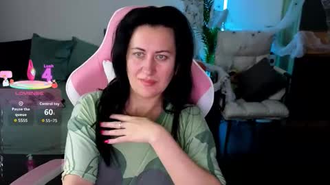 Monica online show from 10.18.25