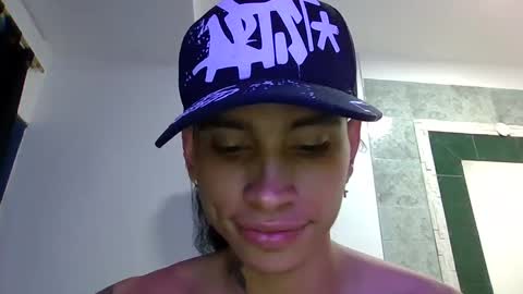 Snapshot of monkeyd_66 chatting on 12.07.24 monkeyd_66 online show from 12.07.24