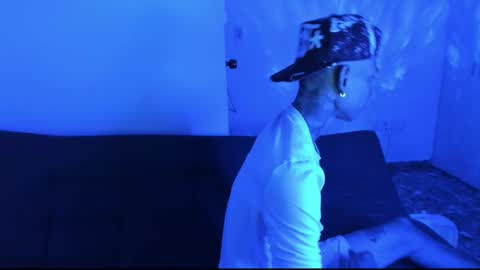 Snapshot of monkeyd_66 chatting on 12.13.24 monkeyd_66 online show from 12.13.24