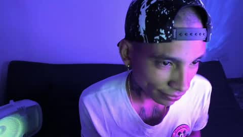 Snapshot of monkeyd_66 chatting on 12.14.24 monkeyd_66 online show from 12.14.24