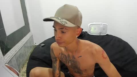 Snapshot of monkeyd_66 chatting on 01.25.25 monkeyd_66 online show from 01.25.25