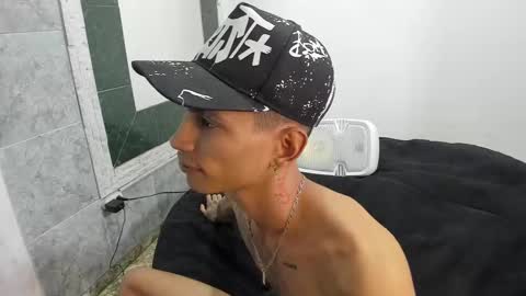 Snapshot of monkeyd_66 chatting on 02.18.25 monkeyd_66 online show from 02.18.25