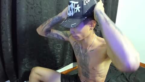 Snapshot of monkeyd_66 chatting on 09.23.25 monkeyd_66 online show from 09.23.25