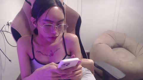 Snapshot of monstercockselfsuck chatting on 01.24.25 ELYSE A SIMPLE GIRL online show from 01.24.25