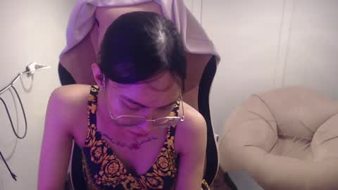 Snapshot of monstercockselfsuck chatting on 02.11.25 ELYSE A SIMPLE GIRL online show from 02.11.25