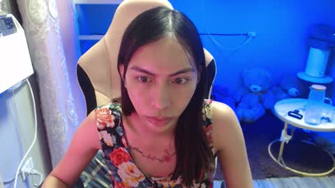 Snapshot of monstercockselfsuck chatting on 10.04.25 ELYSE A SIMPLE GIRL online show from 10.04.25