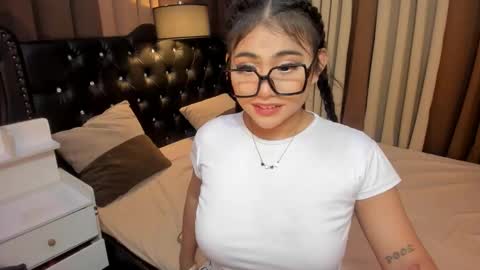 Snapshot of monstrouscockdivaontop chatting on 01.12.25 Ruthie online show from 01.12.25