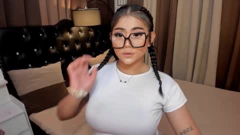 Snapshot of monstrouscockdivaontop chatting on 01.13.25 Ruthie online show from 01.13.25