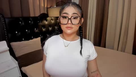 Snapshot of monstrouscockdivaontop chatting on 01.13.25 Ruthie online show from 01.13.25