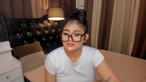 Snapshot of monstrouscockdivaontop chatting on 01.15.25 Ruthie online show from 01.15.25