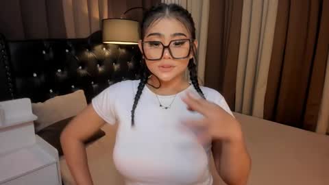 Snapshot of monstrouscockdivaontop chatting on 01.27.25 Ruthie online show from 01.27.25