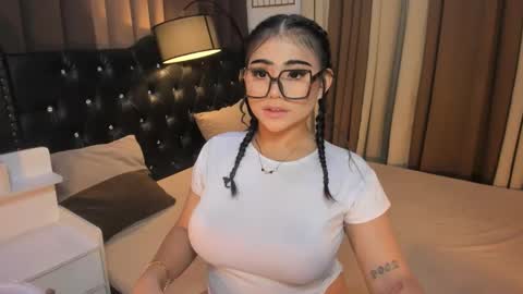 Snapshot of monstrouscockdivaontop chatting on 02.07.25 Ruthie online show from 02.07.25