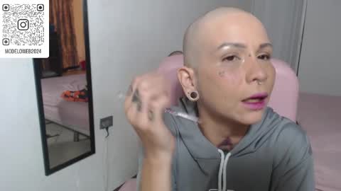 Snapshot of moon_cat85 chatting on 02.17.25 Luna online show from 02.17.25