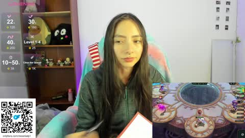 Snapshot of moonlady_ chatting on 12.31.24 MOON  online show from 12.31.24
