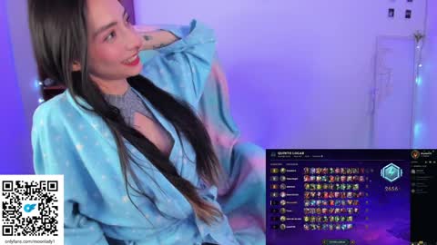 Snapshot of moonlady_ chatting on 01.19.25 MOON  online show from 01.19.25