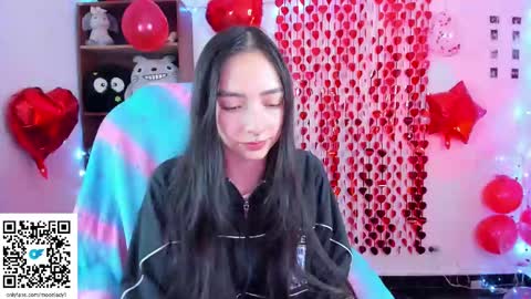 Snapshot of moonlady_ chatting on 02.13.25 MOON  online show from 02.13.25
