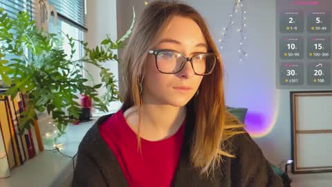 Snapshot of moonlight__lovers chatting on 12.27.24 Dana online show from 12.27.24