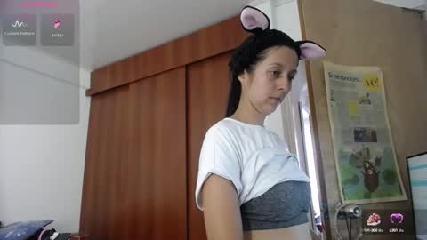 moonlunita online show from 10.02.25