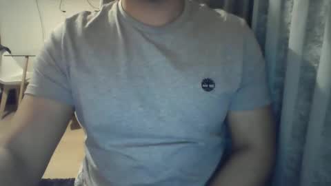 Snapshot of morenolatin19 chatting on 03.01.25 Jos Luis online show from 03.01.25