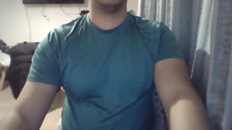 Snapshot of morenolatin19 chatting on 03.05.25 Jos Luis online show from 03.05.25