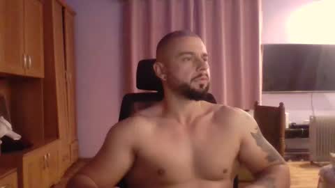 Snapshot of mr_and_mrs_scorpion chatting on 10.05.25 JohnKate online show from 10.05.25