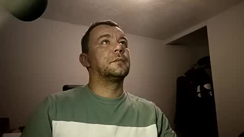 Snapshot of mr_i_ chatting on 12.31.24 mr_i_ online show from 12.31.24