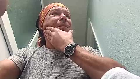 Snapshot of mr_i_ chatting on 09.12.25 mr_i_ online show from 09.12.25