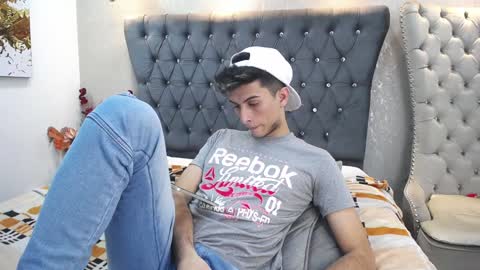 Snapshot of mr_williseo chatting on 01.02.25 williseo online show from 01.02.25