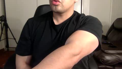 Snapshot of mrbree chatting on 12.21.24 Mr Bree online show from 12.21.24