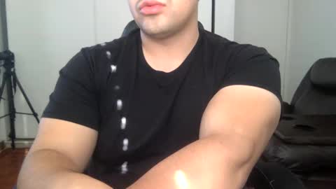 Snapshot of mrbree chatting on 12.29.24 Mr Bree online show from 12.29.24