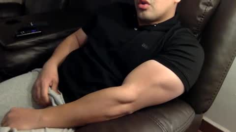 Snapshot of mrbree chatting on 02.05.25 Mr Bree online show from 02.05.25