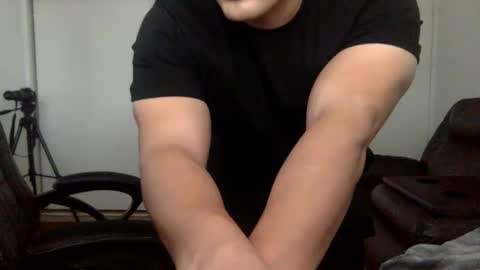 Snapshot of mrbree chatting on 03.02.25 Mr Bree online show from 03.02.25