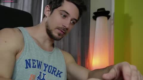 Snapshot of mrgreeneyes01 chatting on 01.26.25 juan luis online show from 01.26.25