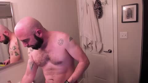 Snapshot of mrricomustachio chatting on 02.01.25 Rico online show from 02.01.25