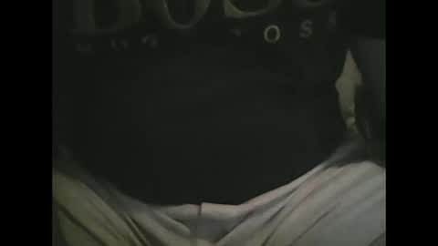 Snapshot of mrthickdick20 chatting on 11.05.25 mrthickdick20 online show from 11.05.25