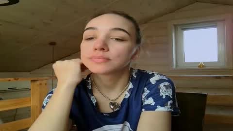 Snapshot of ms_sophiee chatting on 03.06.25 ms_sophiee online show from 03.06.25