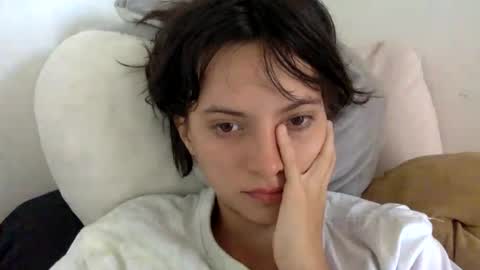 Snapshot of munchi_ chatting on 01.07.25 online show from 01.07.25