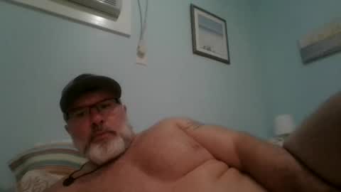 Snapshot of musclemeat41 chatting on 02.14.25 musclemeat41 online show from 02.14.25